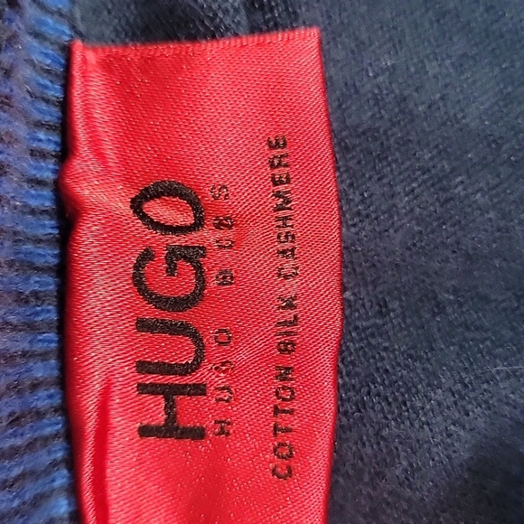 HUGO Men's Two-Tone Blue Crewneck Sweater, Cotton/silk/cashmere. Size S - Picture 2 of 4